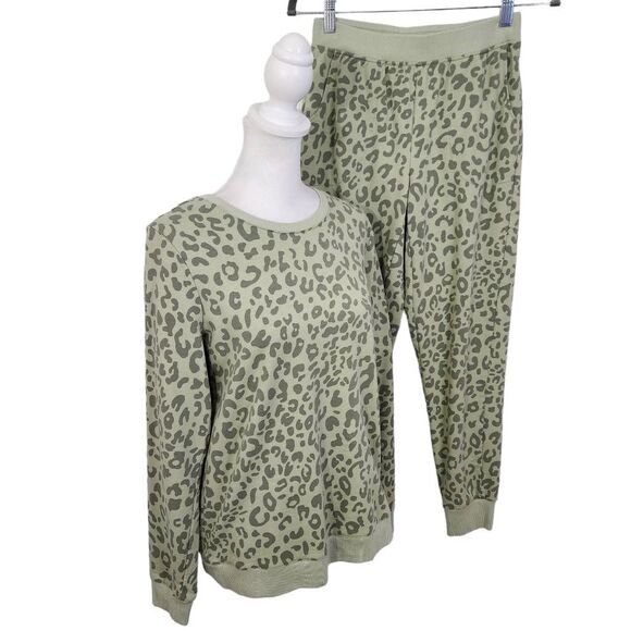D&Co Active Green Leopard Print Lounge Set Size XS XXS Green Matching Set - Picture 1 of 10